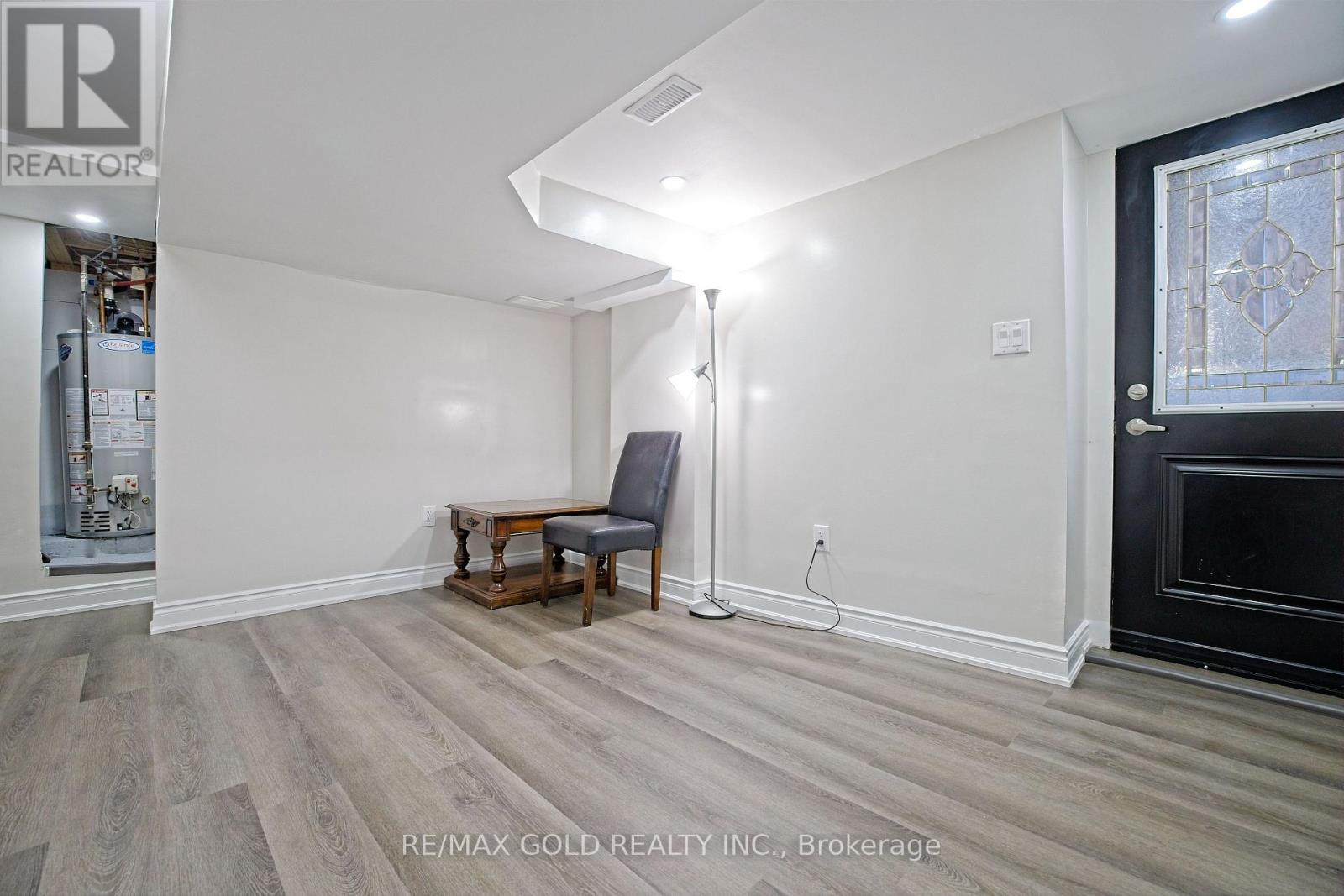28 Royce Avenue, Brampton (Northwest Brampton), Ontario  L6Y 1J5 - Photo 20 - W12442934