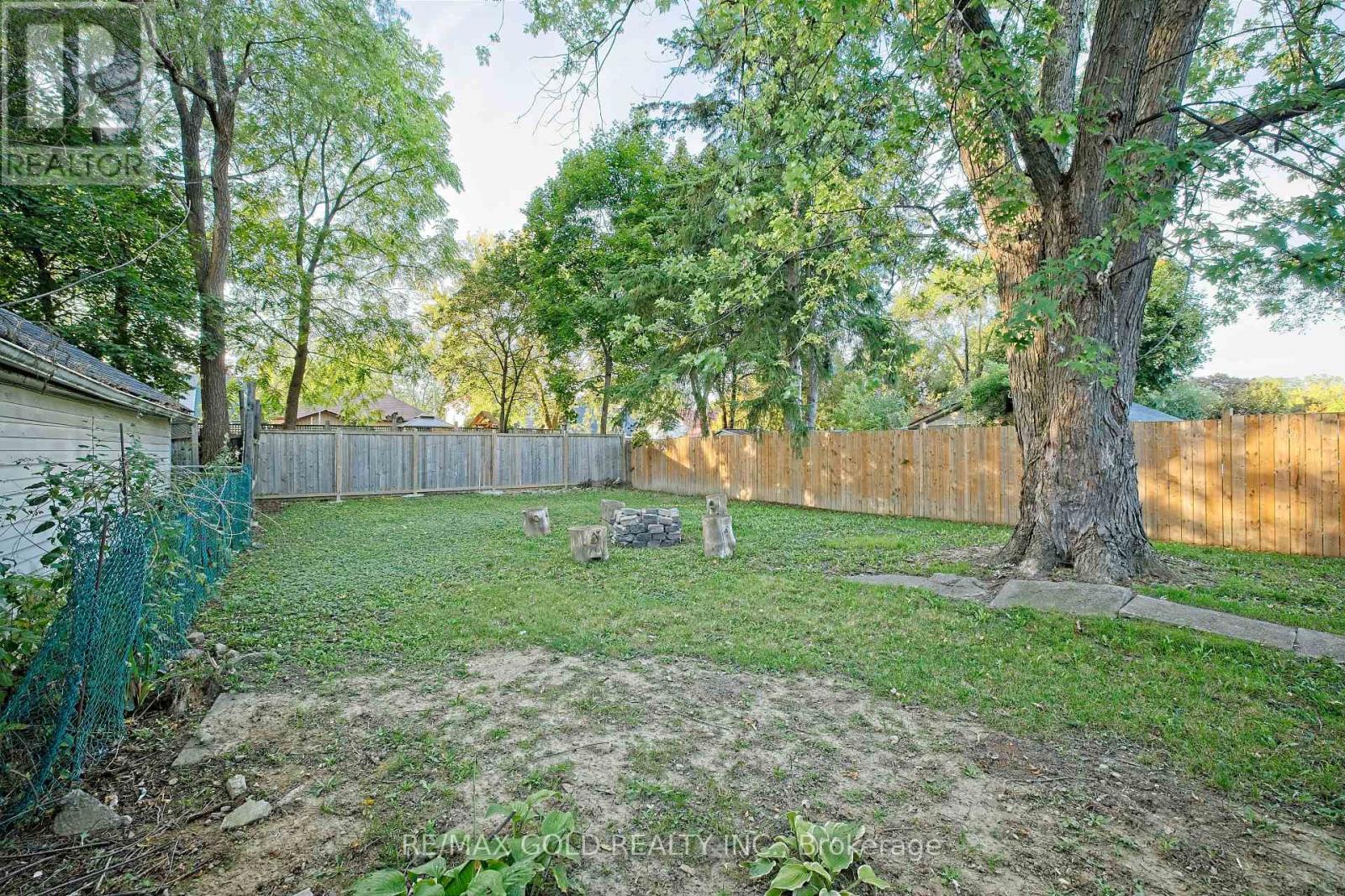 28 Royce Avenue, Brampton (Northwest Brampton), Ontario  L6Y 1J5 - Photo 27 - W12442934