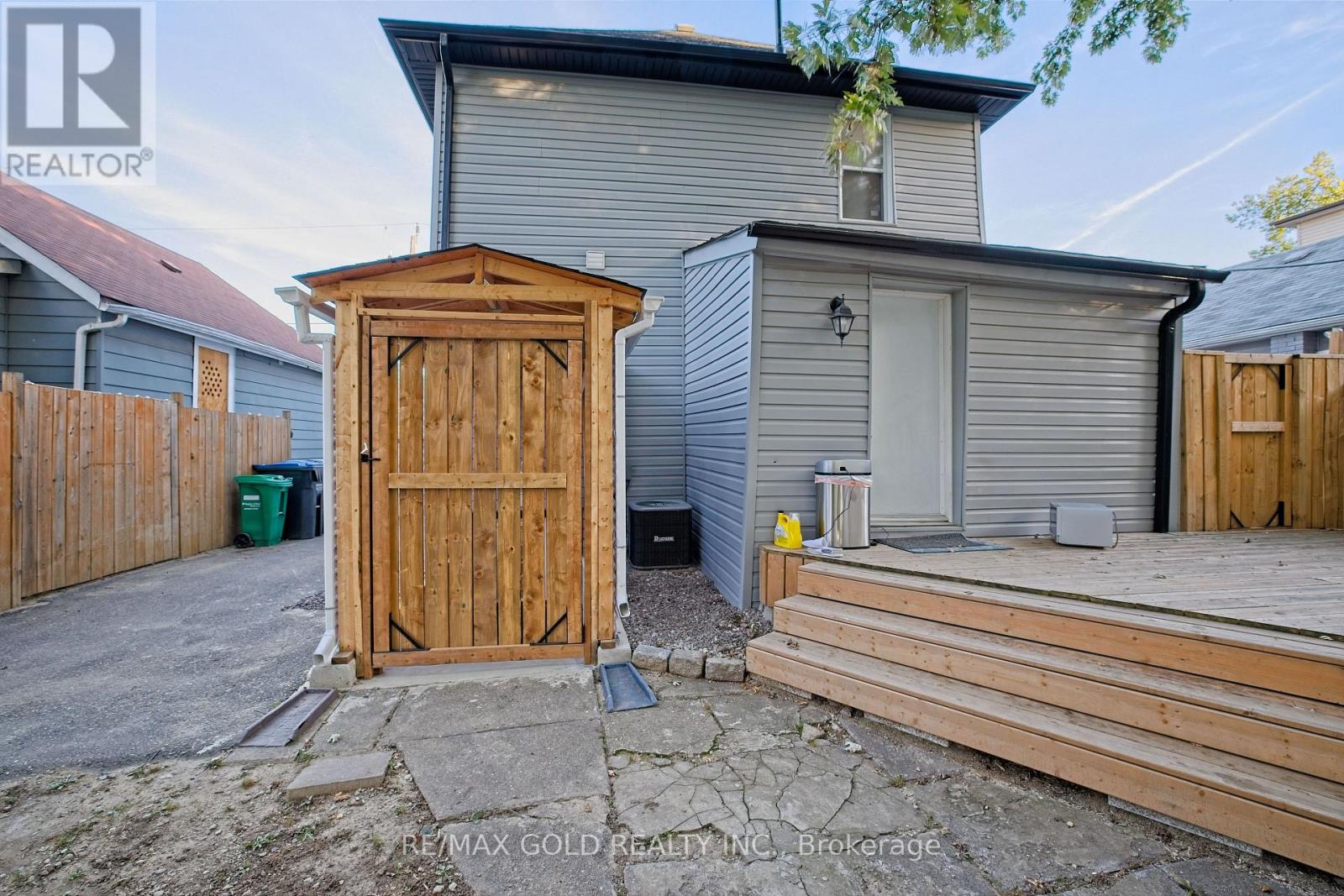 28 Royce Avenue, Brampton (Northwest Brampton), Ontario  L6Y 1J5 - Photo 30 - W12442934