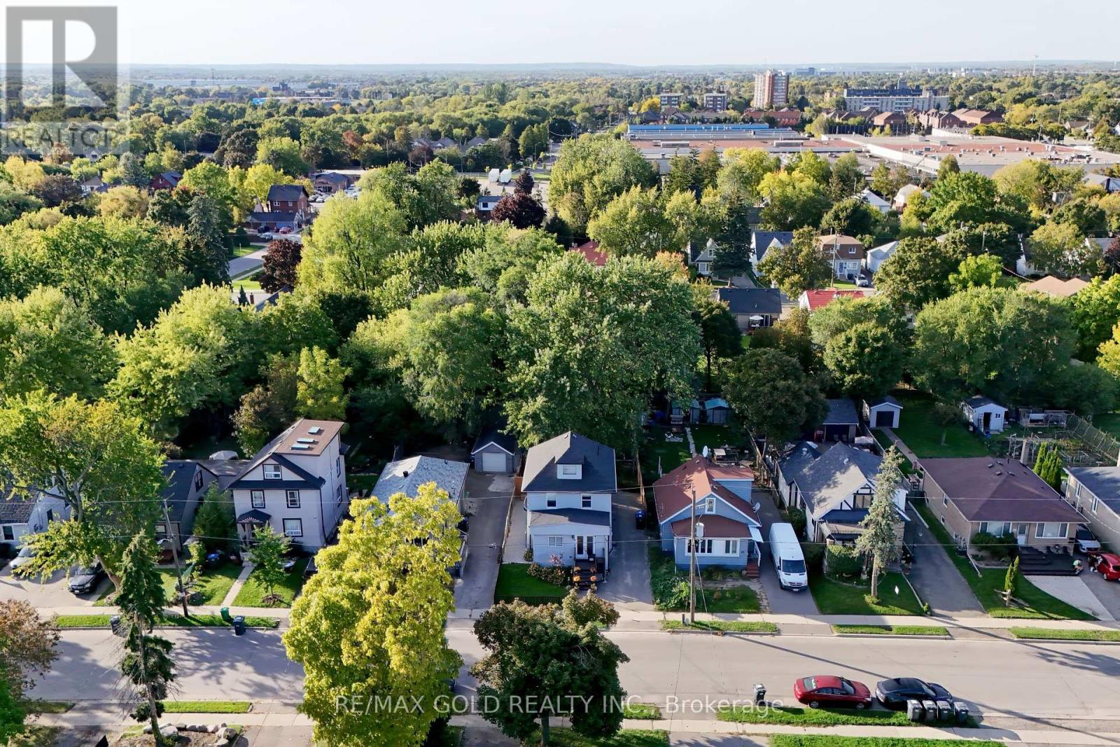 28 Royce Avenue, Brampton (Northwest Brampton), Ontario  L6Y 1J5 - Photo 36 - W12442934