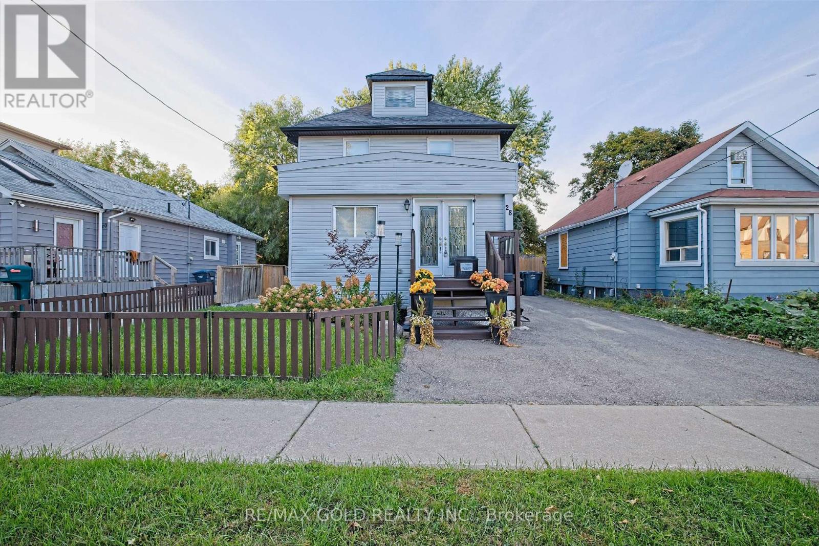 28 Royce Avenue, Brampton (Northwest Brampton), Ontario  L6Y 1J5 - Photo 40 - W12442934