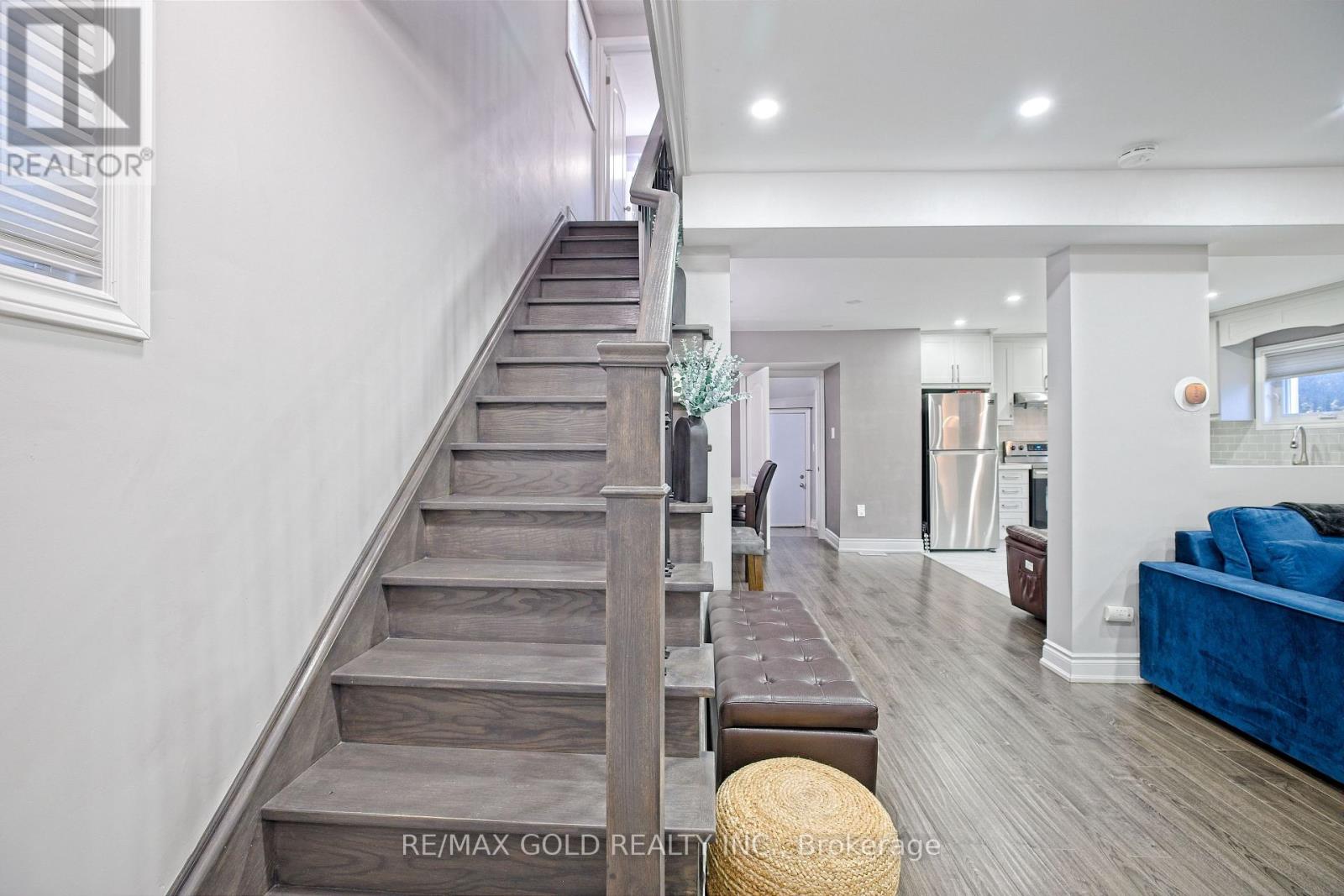 28 Royce Avenue, Brampton (Northwest Brampton), Ontario  L6Y 1J5 - Photo 7 - W12442934