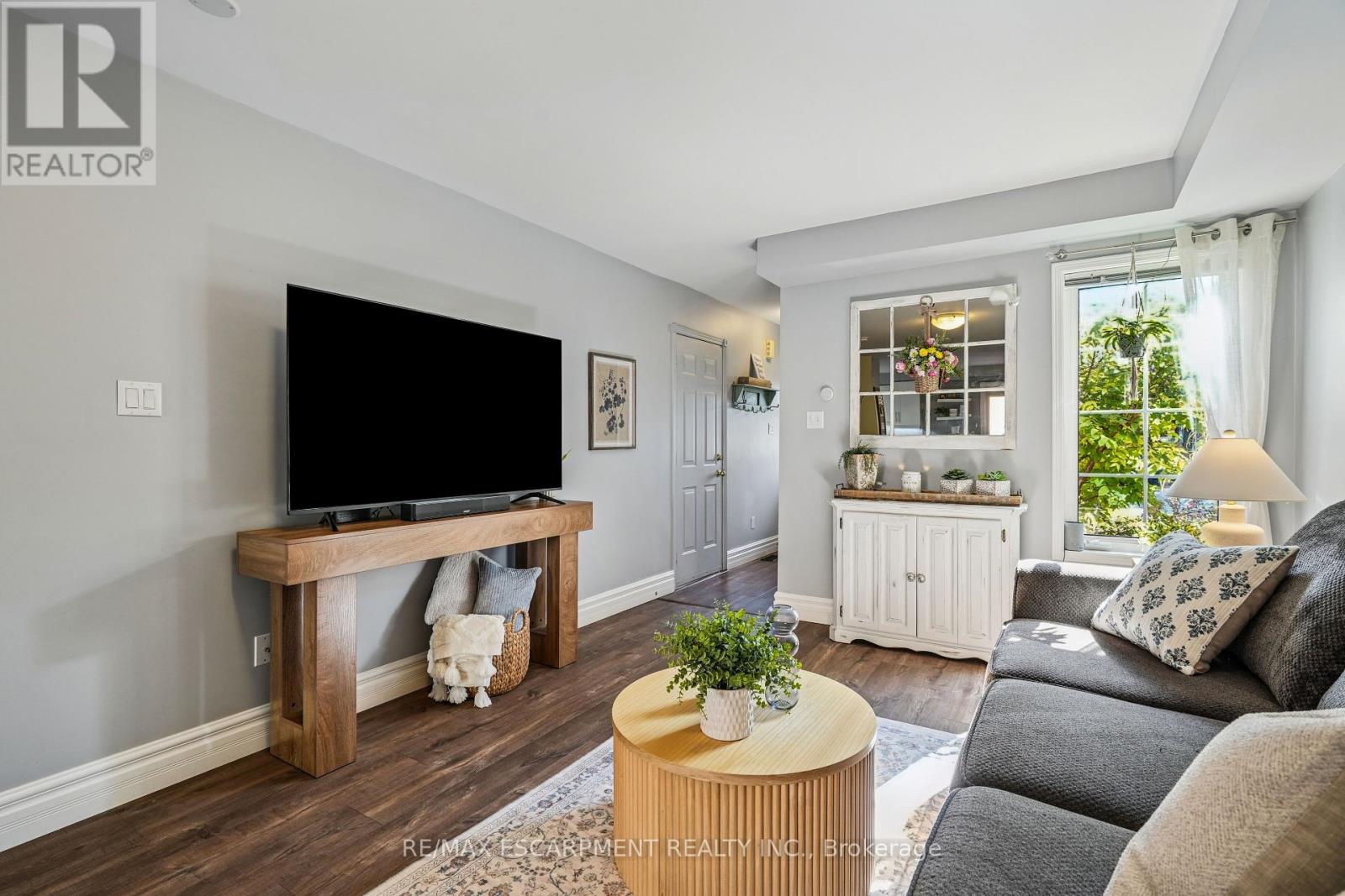 46 Dawson Crescent, Milton (Om Old Milton), Ontario  L9T 5H9 - Photo 12 - W12442967