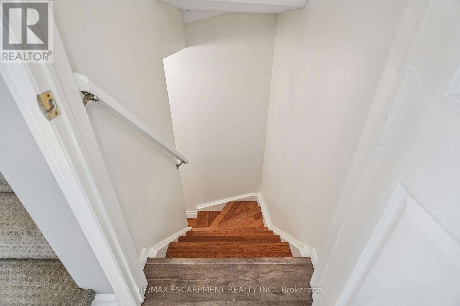 46 Dawson Crescent, Milton (Om Old Milton), Ontario  L9T 5H9 - Photo 30 - W12442967