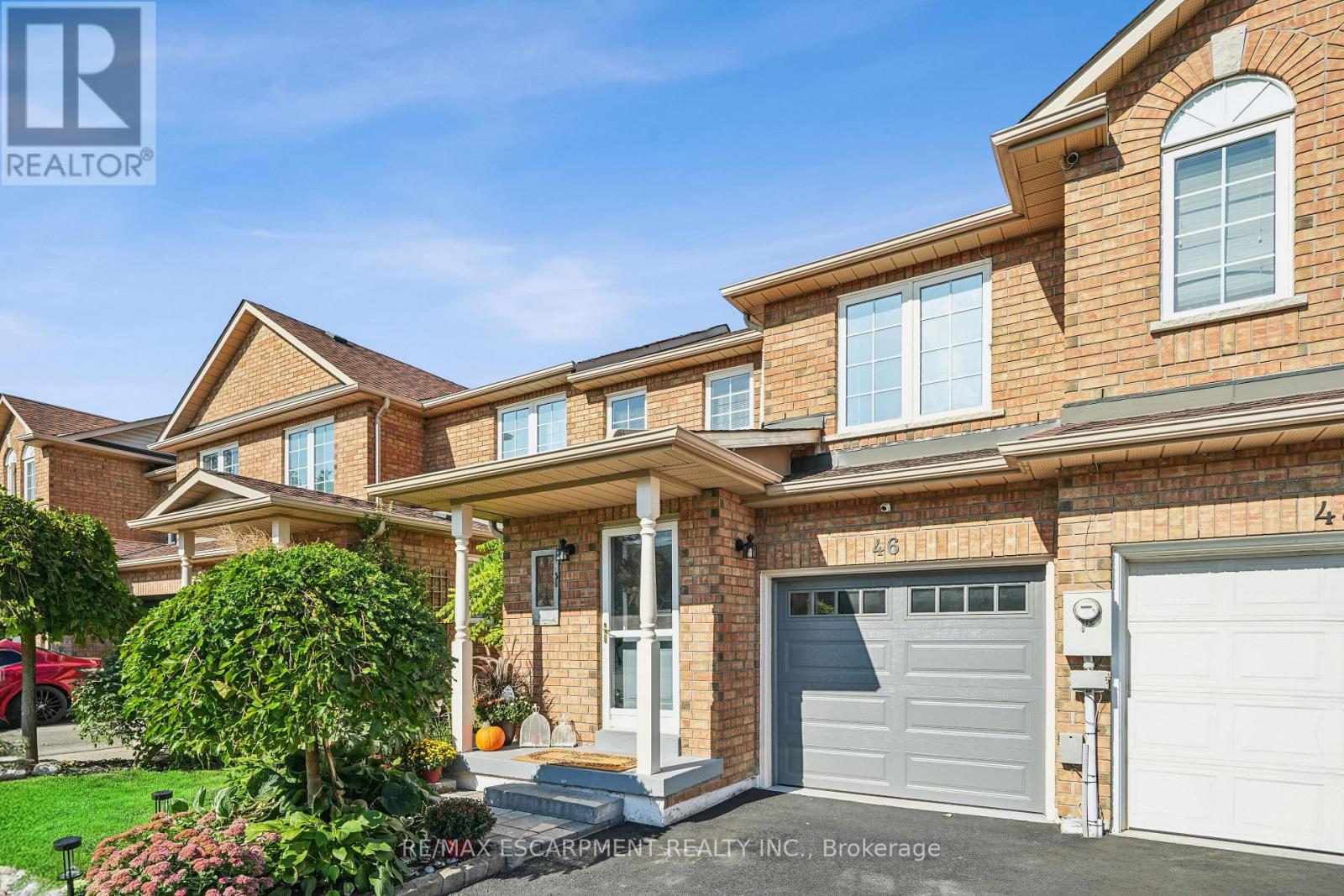 46 Dawson Crescent, Milton (Om Old Milton), Ontario  L9T 5H9 - Photo 4 - W12442967