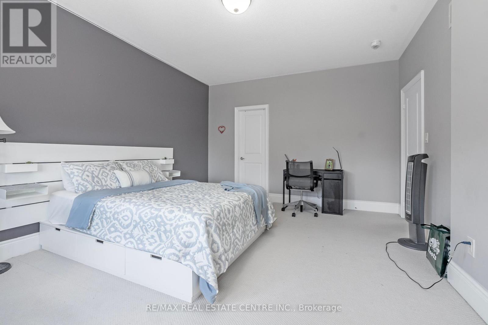 102 Belladonna Circle, Brampton (Toronto Gore Rural Estate), Ontario  L6P 4B6 - Photo 27 - W12442968