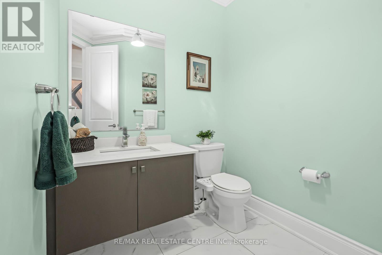 102 Belladonna Circle, Brampton (Toronto Gore Rural Estate), Ontario  L6P 4B6 - Photo 30 - W12442968