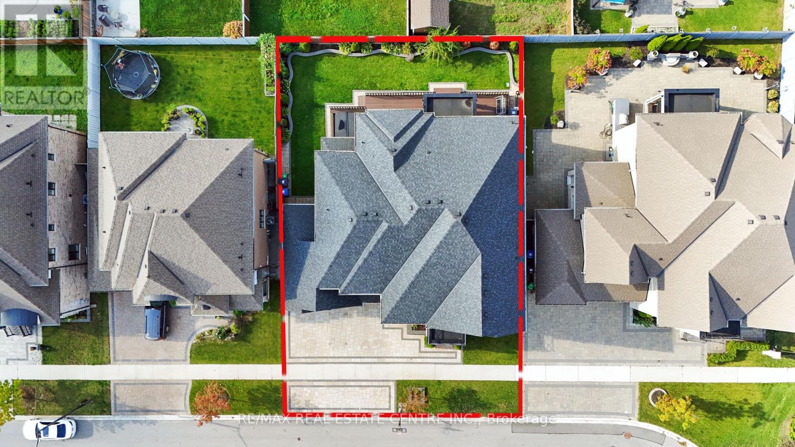 102 Belladonna Circle, Brampton (Toronto Gore Rural Estate), Ontario  L6P 4B6 - Photo 4 - W12442968