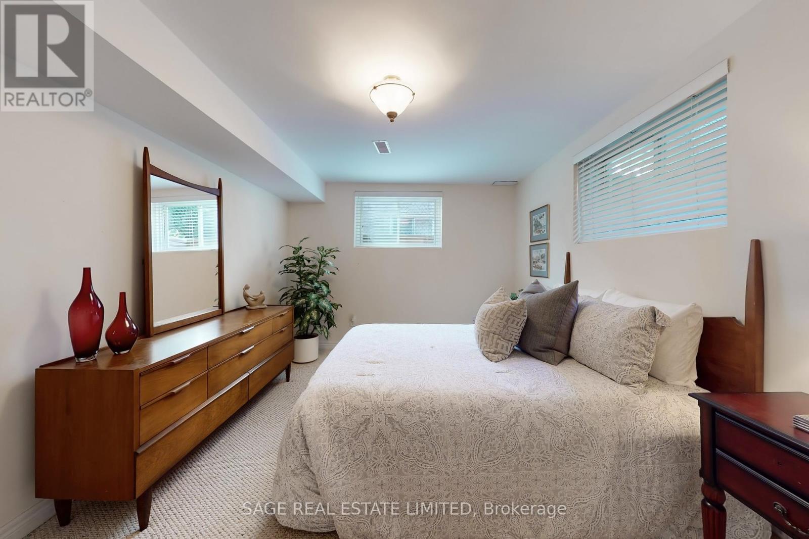 30 Nailsworth Crescent, Caledon, Ontario  L7C 1R3 - Photo 34 - W12442984