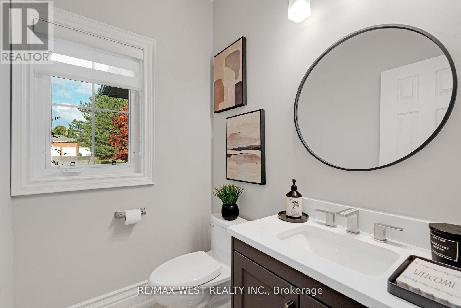 49 Mccauley Drive, Caledon, Ontario  L7E 0B6 - Photo 23 - W12442993
