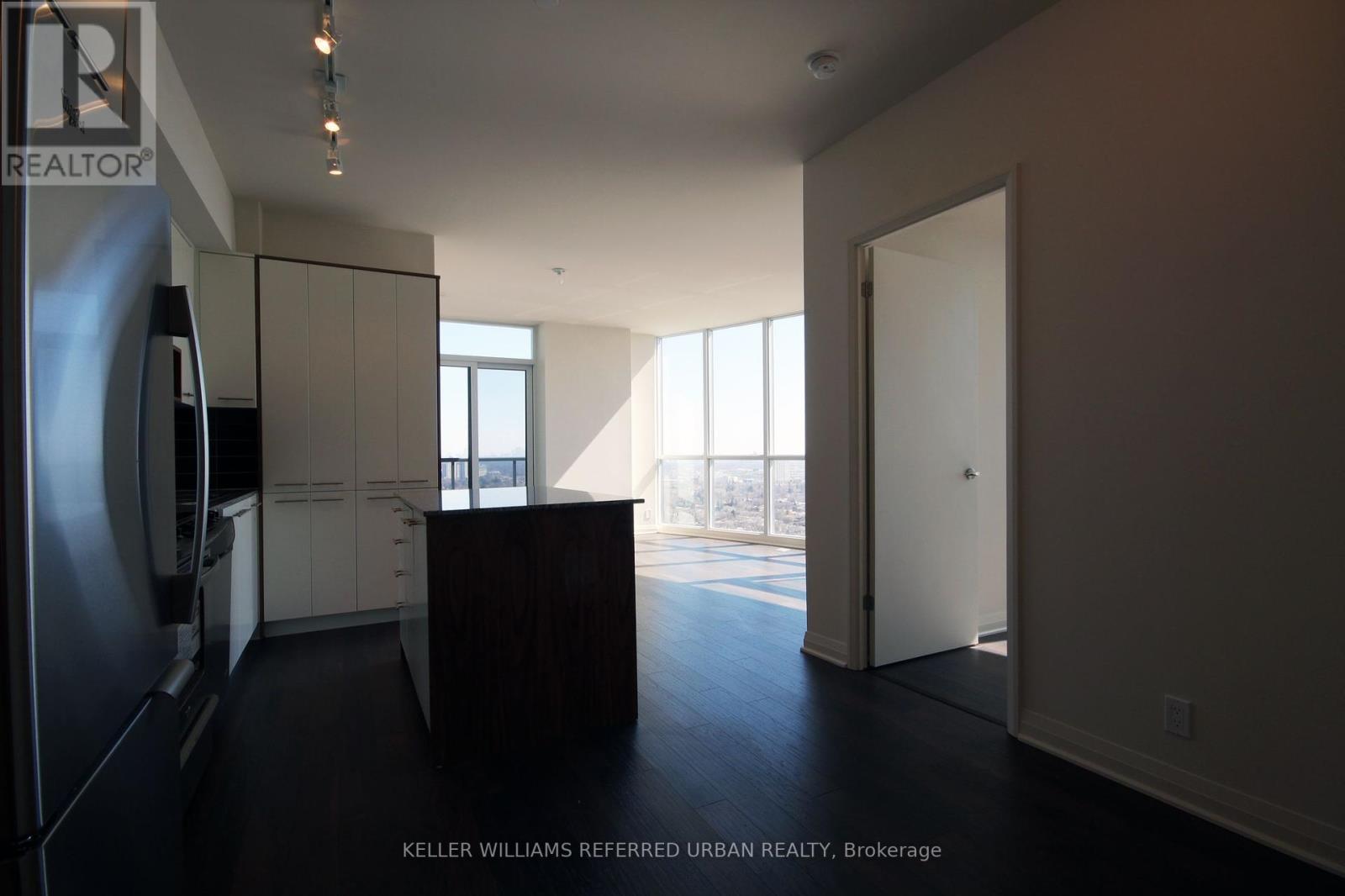 2904 - 5 VALHALLA INN ROAD, Toronto, Ontario