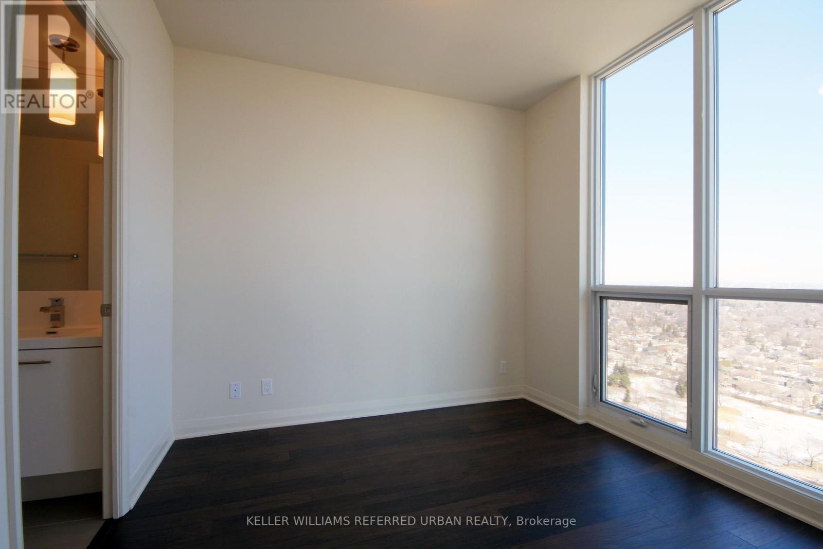2904 - 5 Valhalla Inn Road, Toronto, Ontario  M9B 0B1 - Photo 5 - W12443013