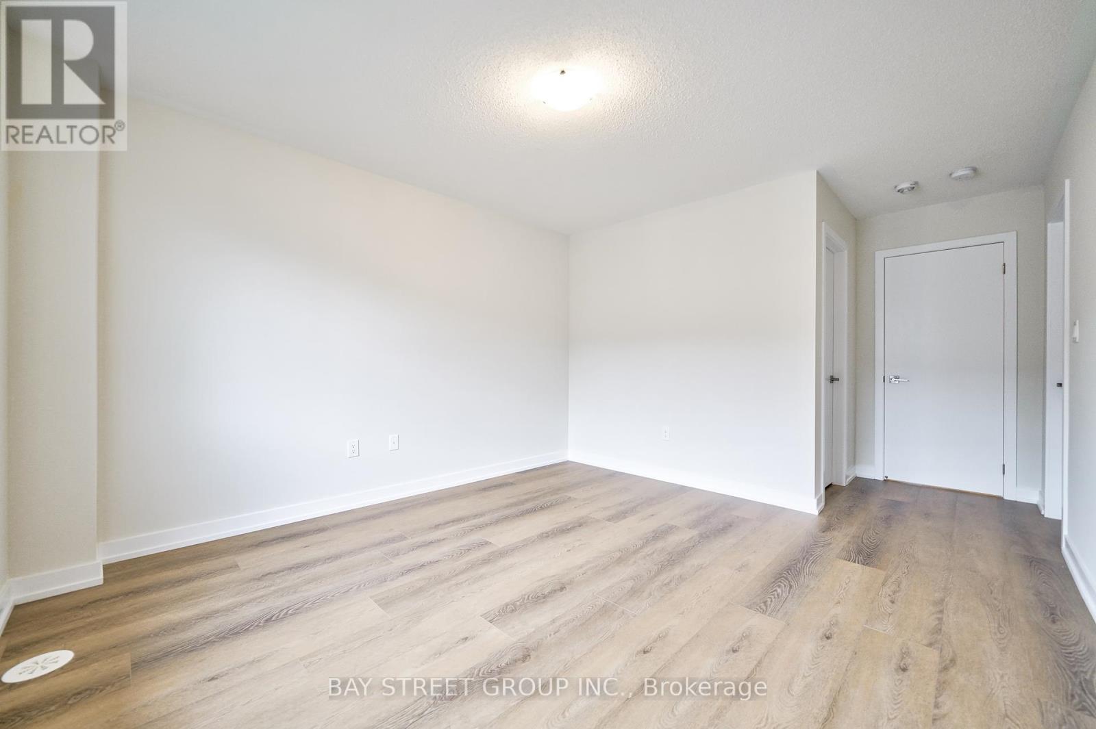 1324 Kaniv Street, Oakville, Ontario  L6M 5R3 - Photo 36 - W12443023