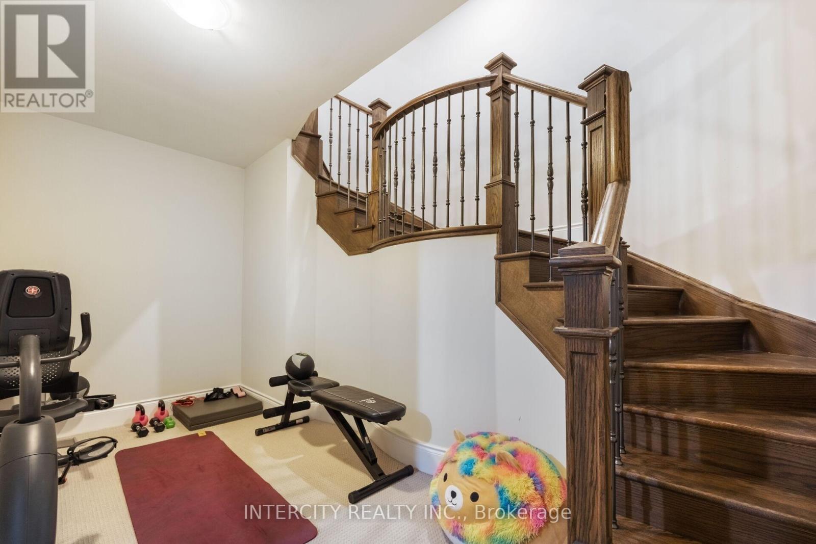 29 Chiming Road, Brampton (Toronto Gore Rural Estate), Ontario  L6P 4E1 - Photo 46 - W12443029