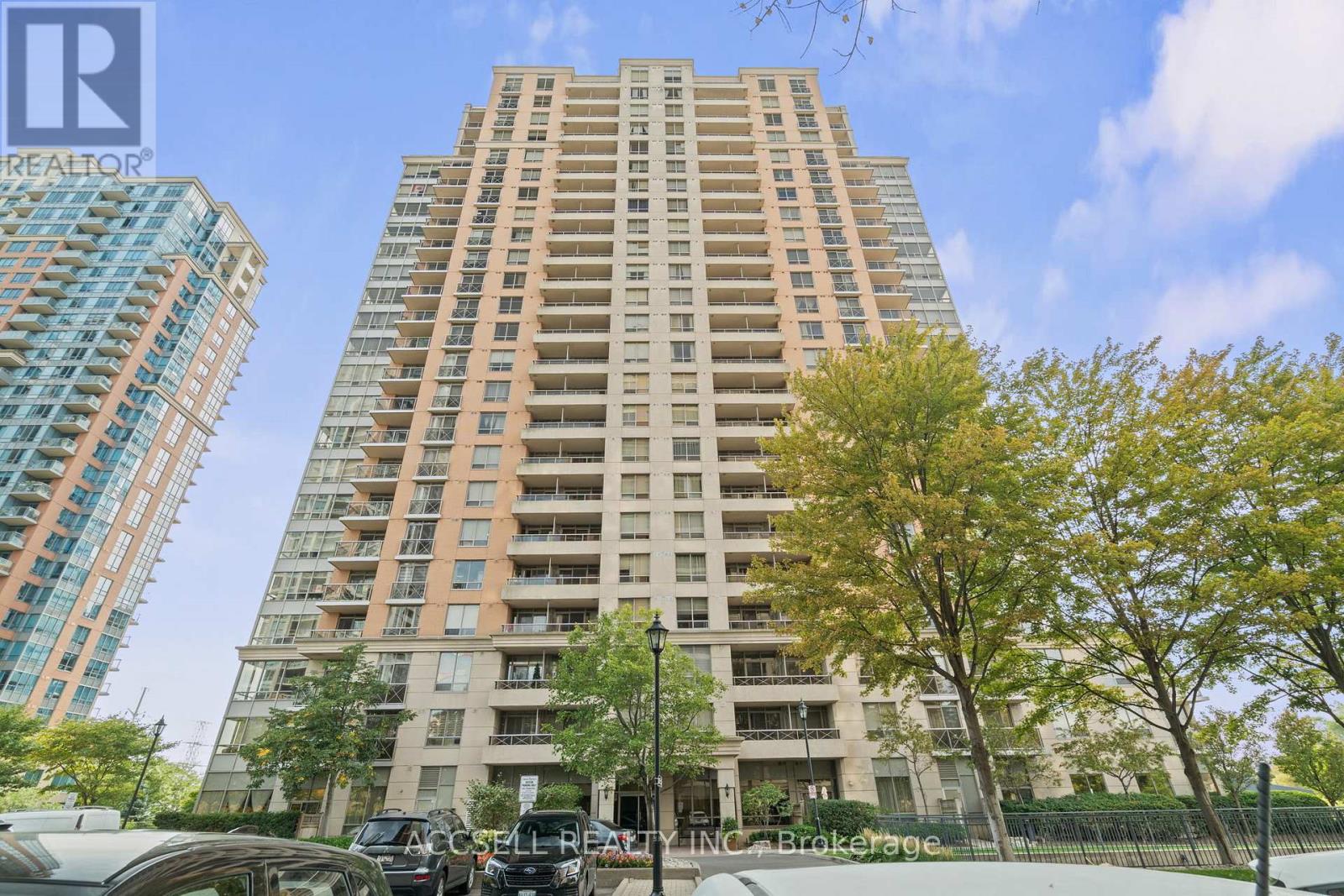 1816 - 5233 Dundas Street W, Toronto (Islington-City Centre West), Ontario  M9B 6M1 - Photo 1 - W12443055