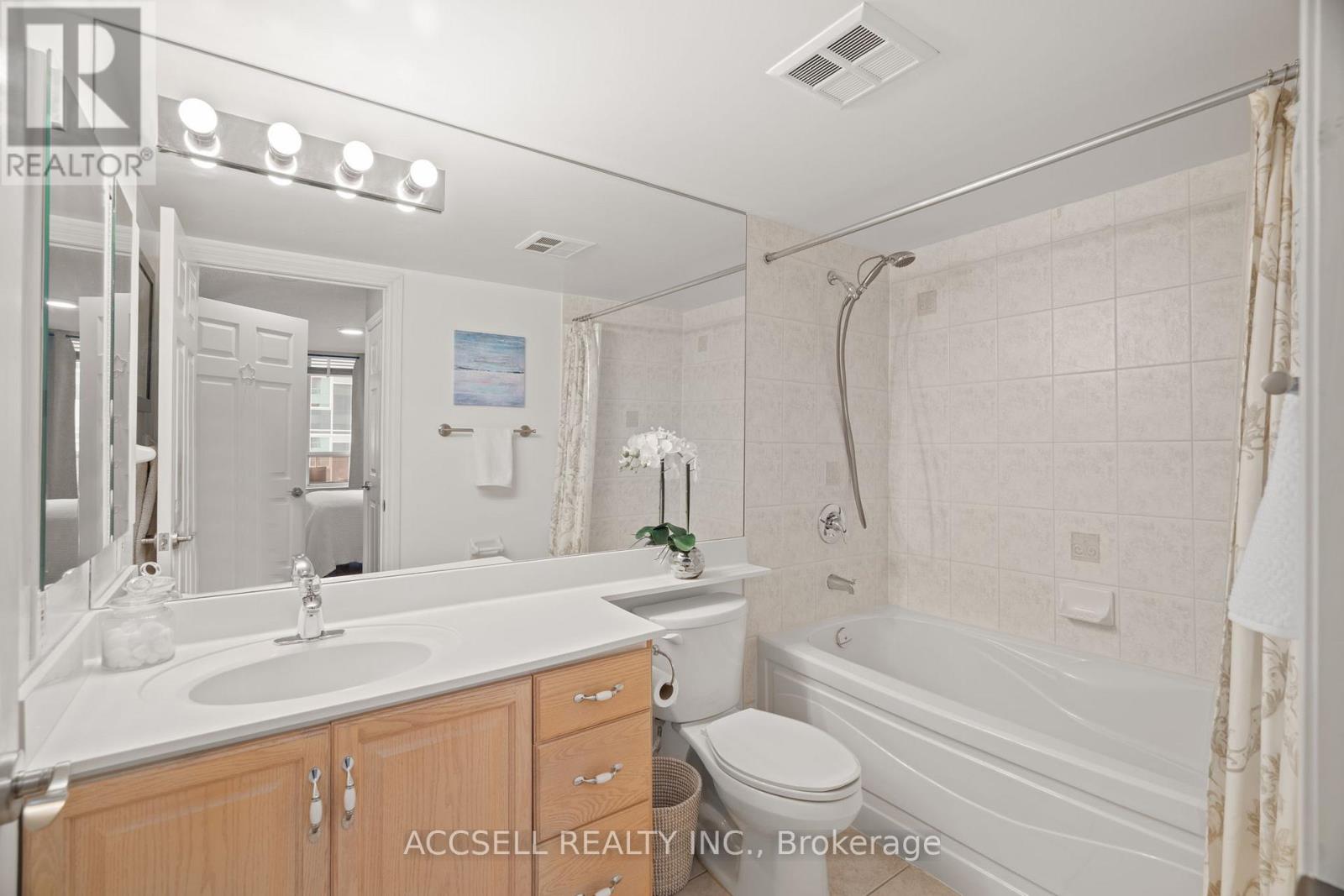 1816 - 5233 Dundas Street W, Toronto (Islington-City Centre West), Ontario  M9B 6M1 - Photo 22 - W12443055