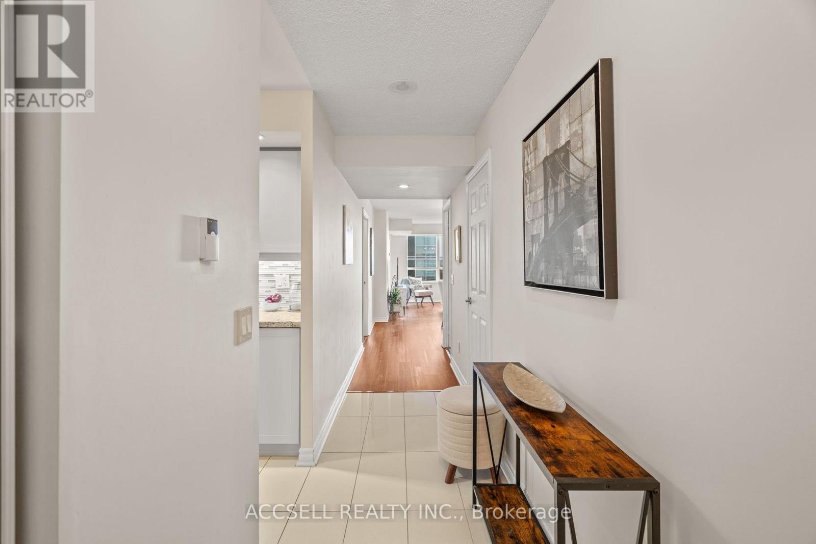 1816 - 5233 Dundas Street W, Toronto (Islington-City Centre West), Ontario  M9B 6M1 - Photo 4 - W12443055