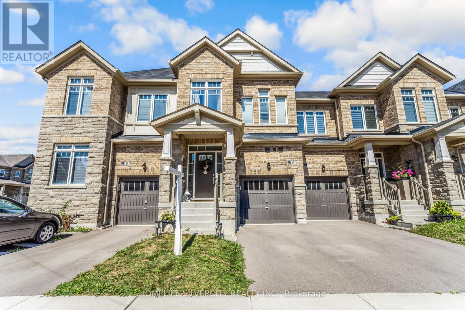 69 Tundra Road, Caledon, Ontario  L7C 4G9 - Photo 1 - W12443061