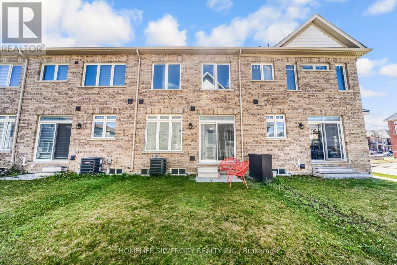 69 Tundra Road, Caledon, Ontario  L7C 4G9 - Photo 37 - W12443061