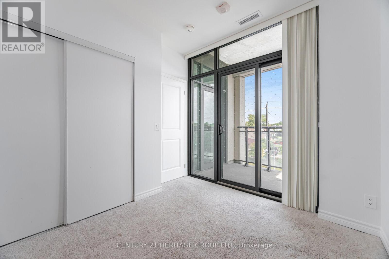 320 - 2522 Keele Street, Toronto (Maple Leaf), Ontario  M6L 2N8 - Photo 19 - W12443075