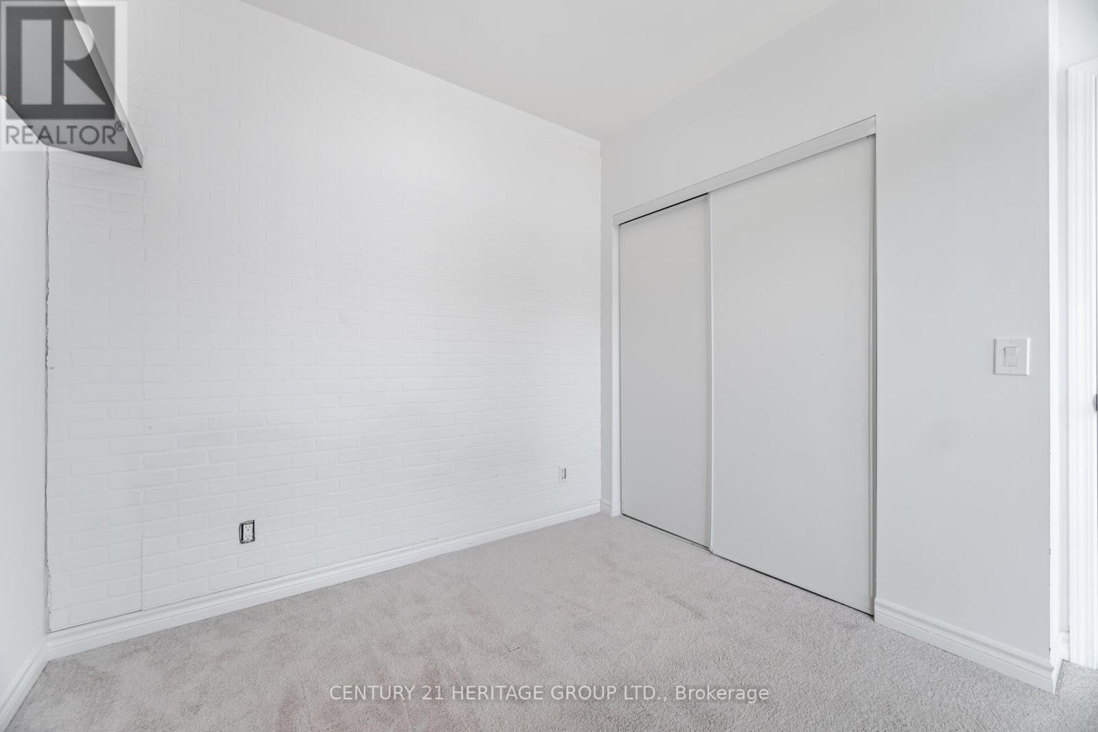 320 - 2522 Keele Street, Toronto (Maple Leaf), Ontario  M6L 2N8 - Photo 21 - W12443075