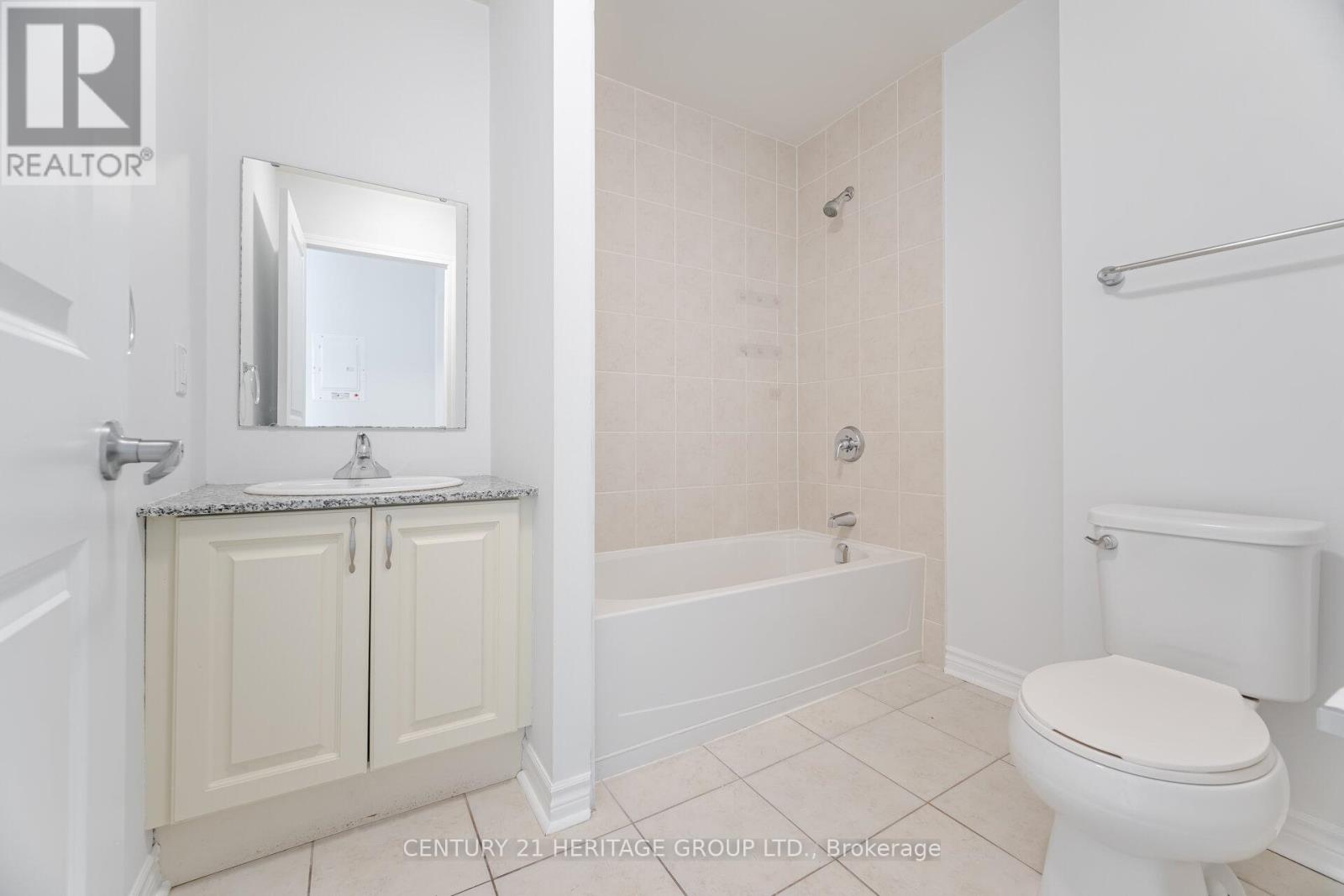 320 - 2522 Keele Street, Toronto (Maple Leaf), Ontario  M6L 2N8 - Photo 25 - W12443075