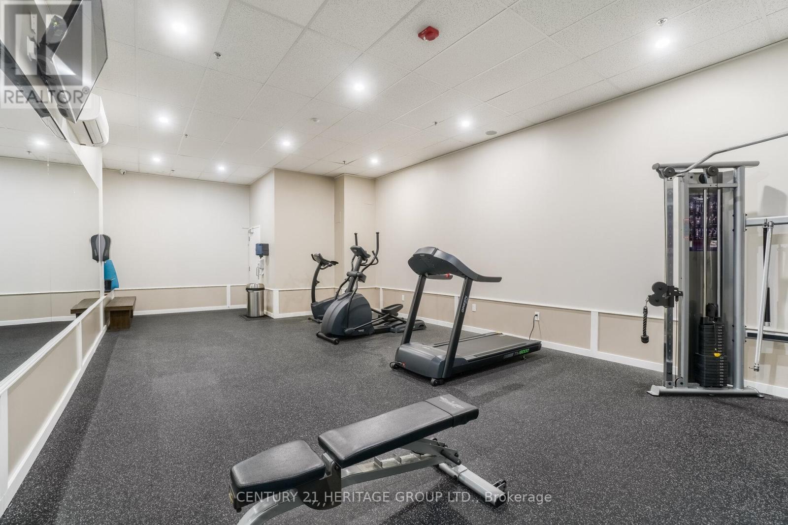 320 - 2522 Keele Street, Toronto (Maple Leaf), Ontario  M6L 2N8 - Photo 30 - W12443075