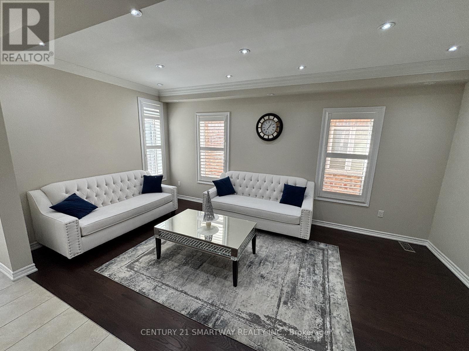 25 Bucksaw Street, Brampton (Northwest Brampton), Ontario  L7A 0G4 - Photo 5 - W12443116