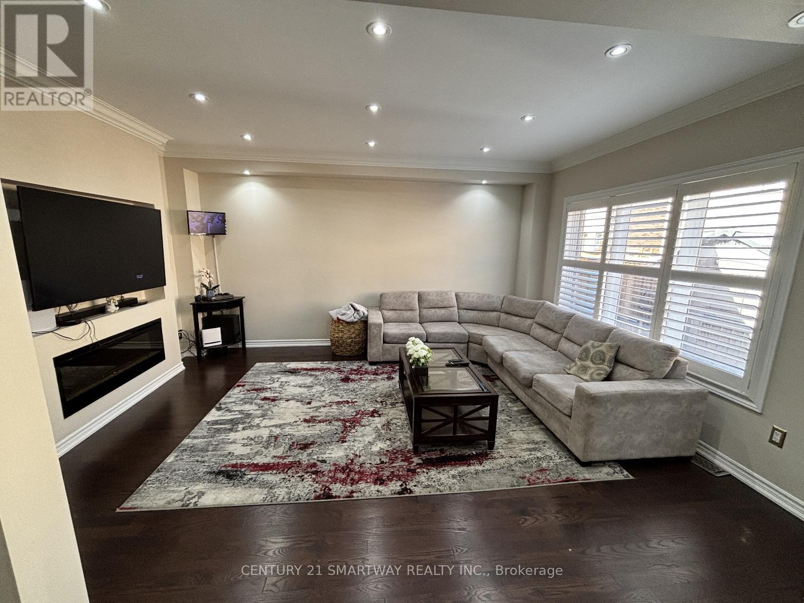 25 Bucksaw Street, Brampton (Northwest Brampton), Ontario  L7A 0G4 - Photo 6 - W12443116