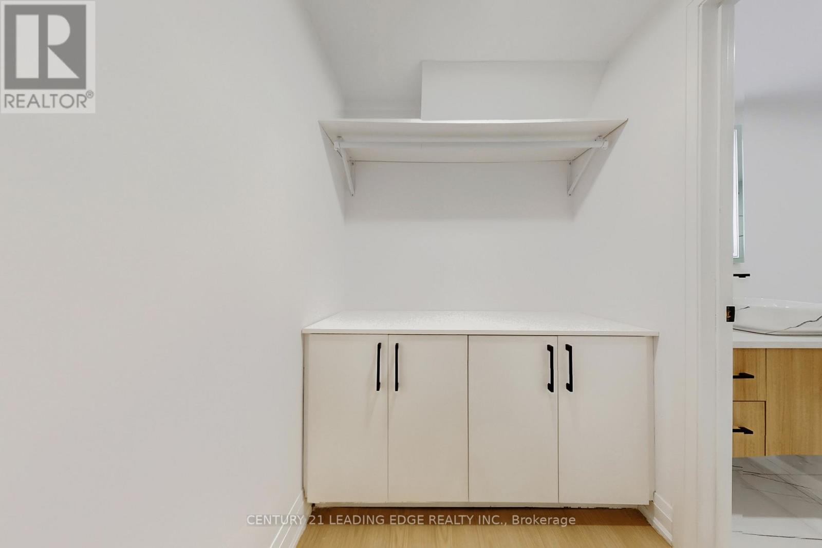 2240 Springfield Court, Mississauga (Sheridan), Ontario  L5K 1V4 - Photo 39 - W12443122