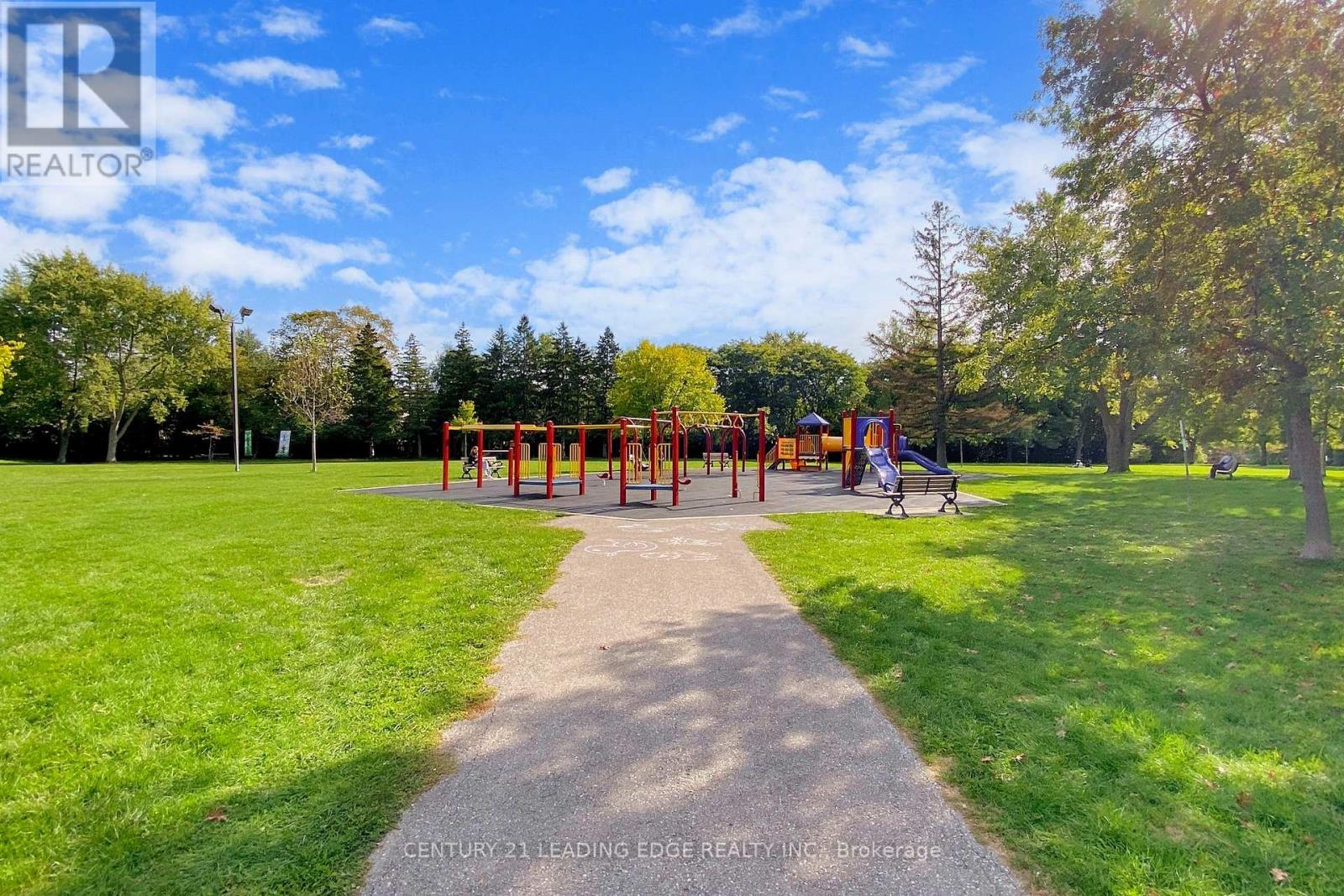 2240 Springfield Court, Mississauga (Sheridan), Ontario  L5K 1V4 - Photo 50 - W12443122