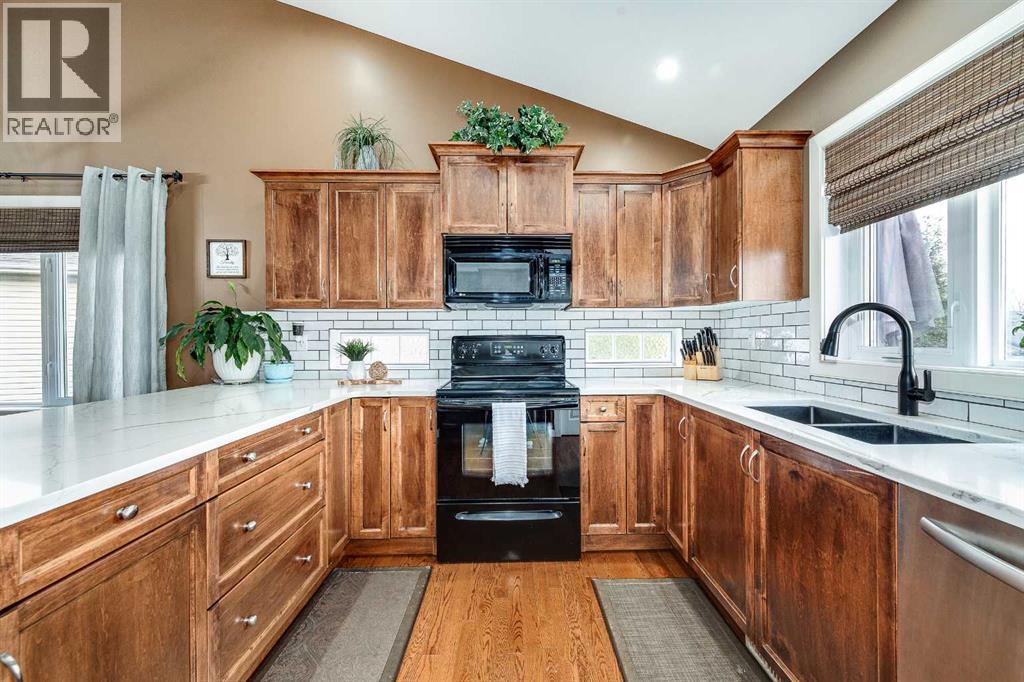 24 Illingworth Close, Red Deer, Alberta  T4R 0B4 - Photo 11 - A2257132