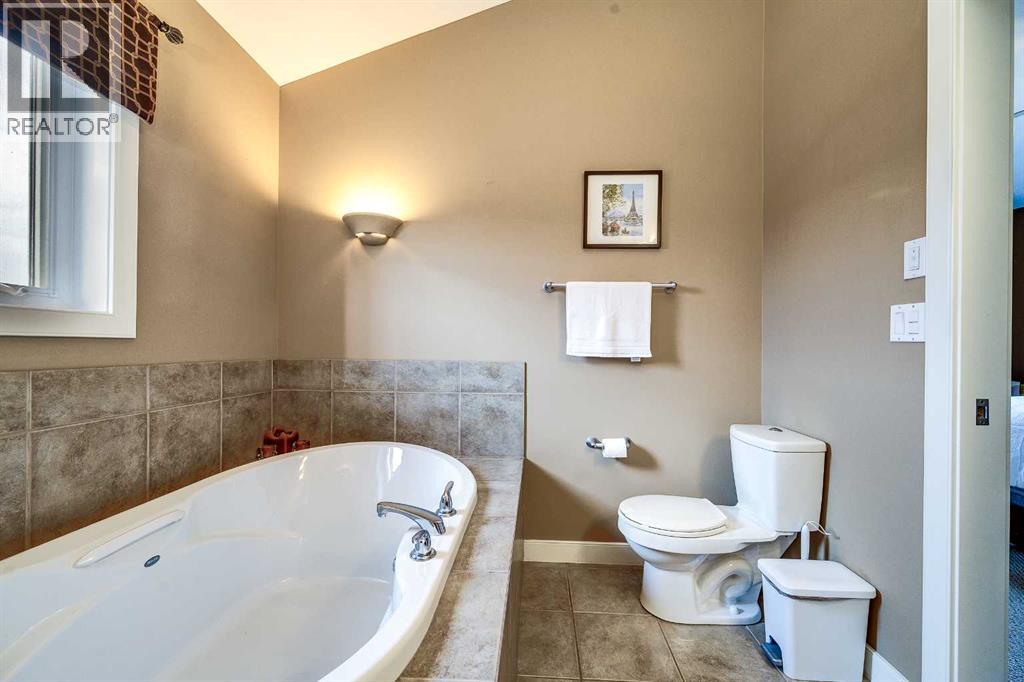 24 Illingworth Close, Red Deer, Alberta  T4R 0B4 - Photo 19 - A2257132