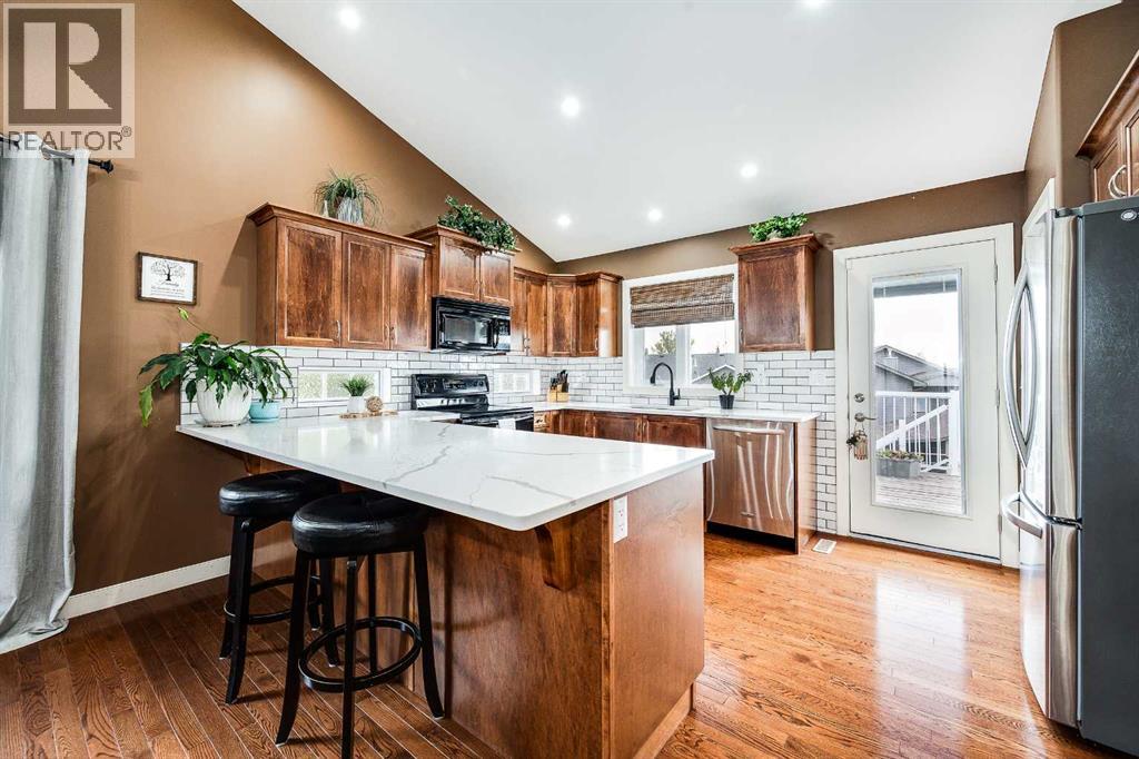 24 Illingworth Close, Red Deer, Alberta  T4R 0B4 - Photo 10 - A2257132