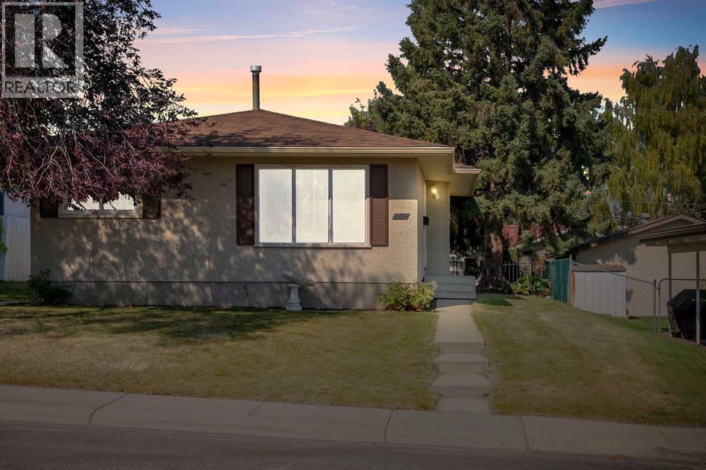 804 71 Avenue Nw, Calgary, Alberta  T2K 0N3 - Photo 2 - A2252343