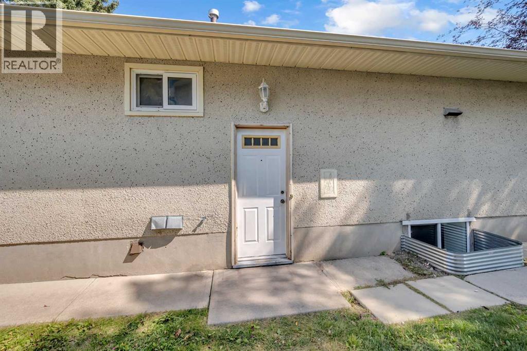 804 71 Avenue Nw, Calgary, Alberta  T2K 0N3 - Photo 6 - A2252343