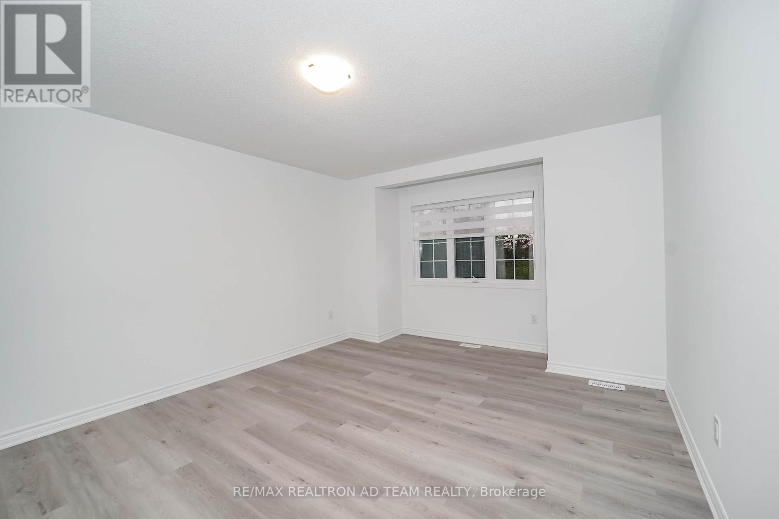 3206 Brigadier Avenue, Pickering, Ontario  L1X 0T2 - Photo 14 - E12443129