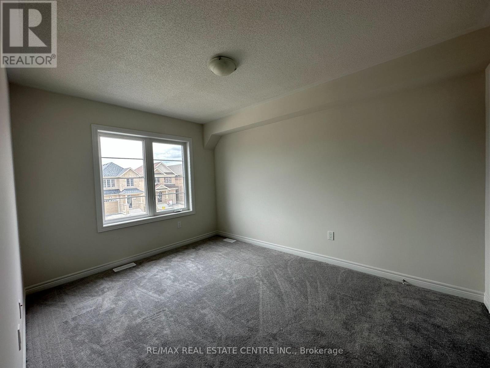100 Bayardo Drive, Oshawa, Ontario  L1H 7K4 - Photo 12 - E12443145