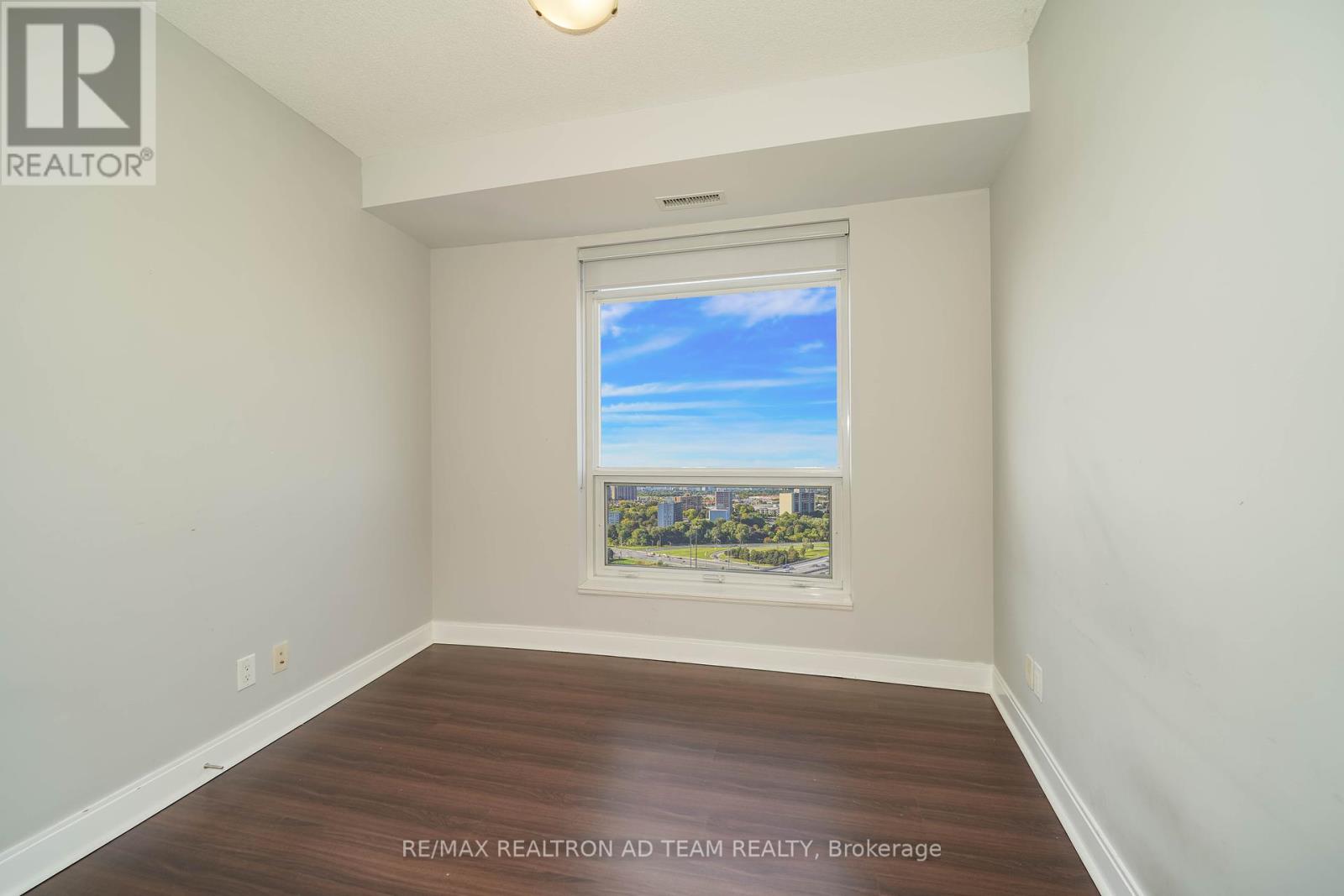 2204 - 125 Village Green Square, Toronto, Ontario  M1S 0G3 - Photo 13 - E12443159