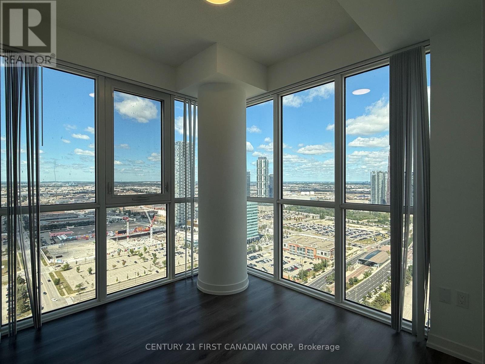 D-3705 - 28 Interchange Way N, Vaughan, Ontario  L4K 0P8 - Photo 8 - N12443294