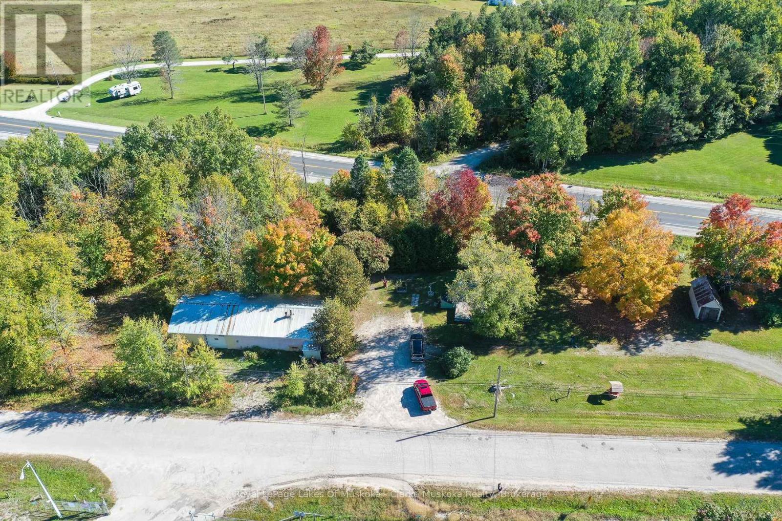1085 R Nelson Road, Severn, Ontario  L0K 2C0 - Photo 2 - S12443313