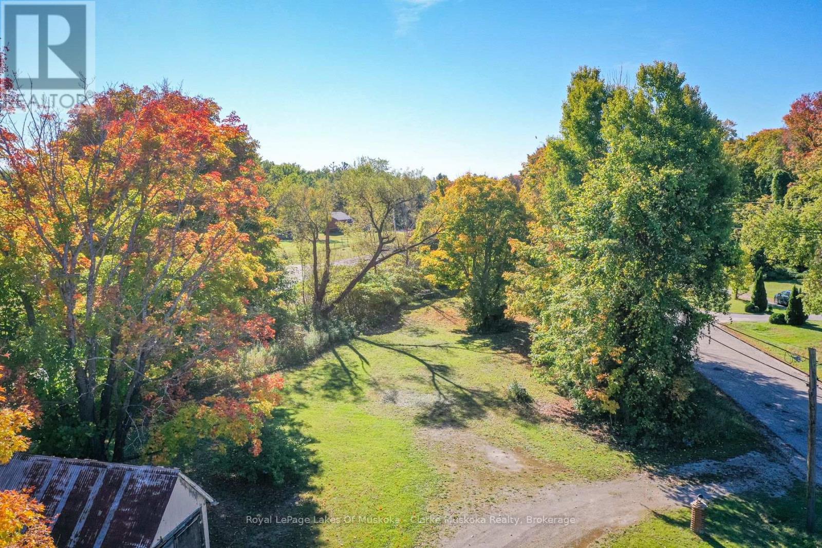 1085 R Nelson Road, Severn, Ontario  L0K 2C0 - Photo 5 - S12443313