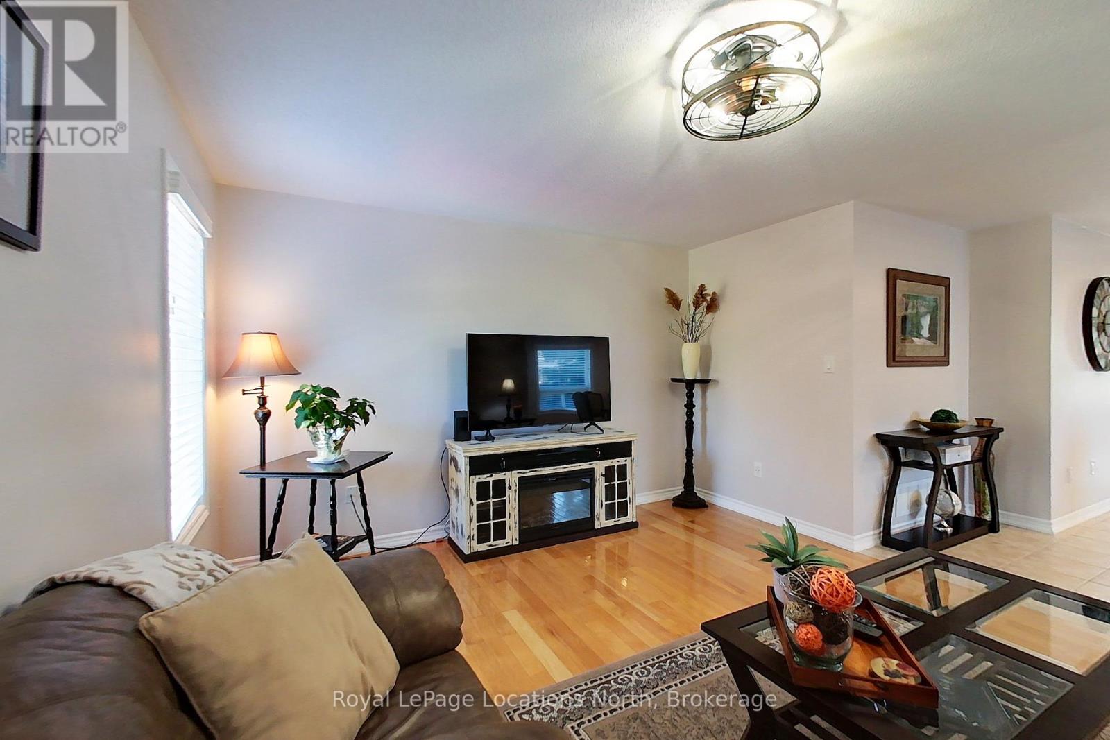 2 Wintergreen Way, Wasaga Beach, Ontario  L9Z 3A9 - Photo 17 - S12443377