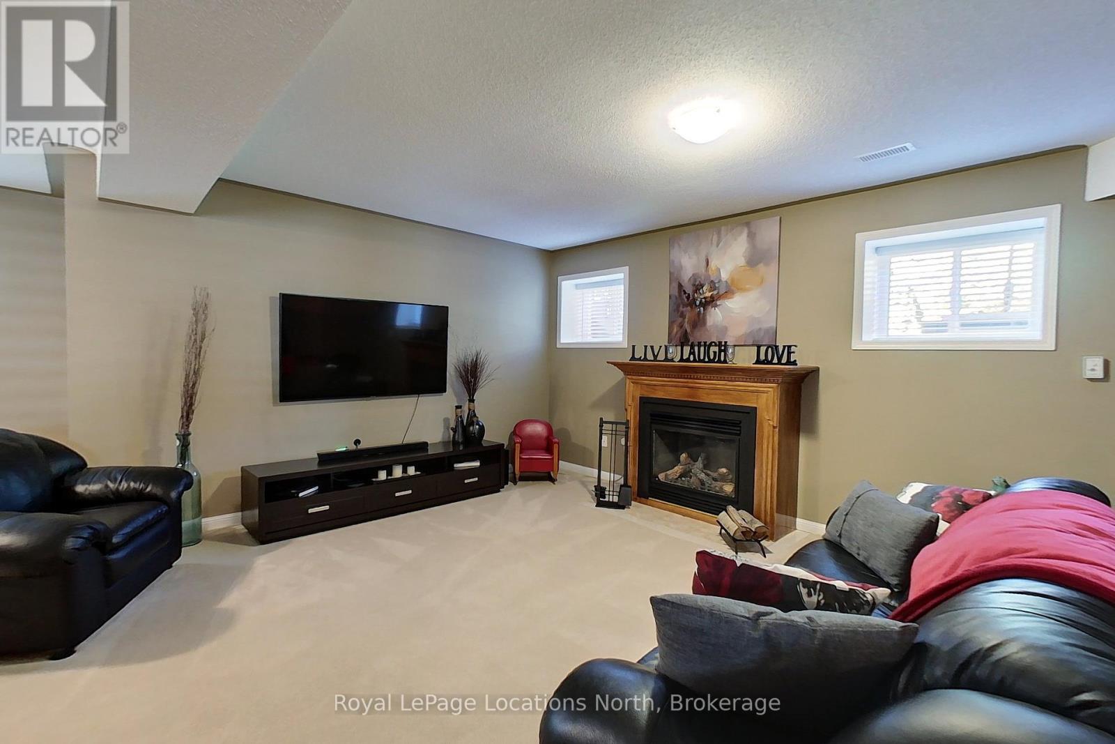 2 Wintergreen Way, Wasaga Beach, Ontario  L9Z 3A9 - Photo 36 - S12443377