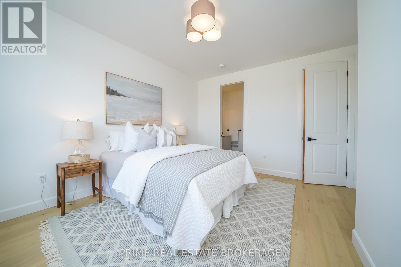 55 - 2 Coastal Crescent, Lambton Shores (Grand Bend), Ontario  N0M 1T0 - Photo 18 - X12443222