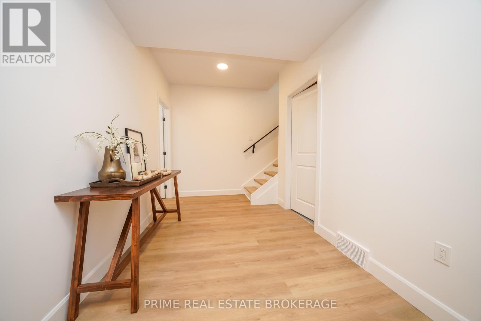 55 - 2 Coastal Crescent, Lambton Shores (Grand Bend), Ontario  N0M 1T0 - Photo 30 - X12443222