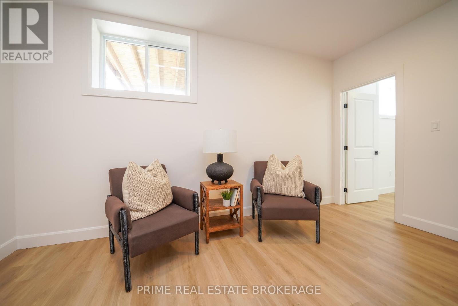 55 - 2 Coastal Crescent, Lambton Shores (Grand Bend), Ontario  N0M 1T0 - Photo 34 - X12443222