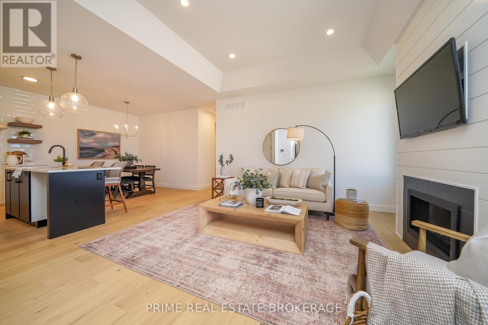 55 - 2 Coastal Crescent, Lambton Shores (Grand Bend), Ontario  N0M 1T0 - Photo 6 - X12443222