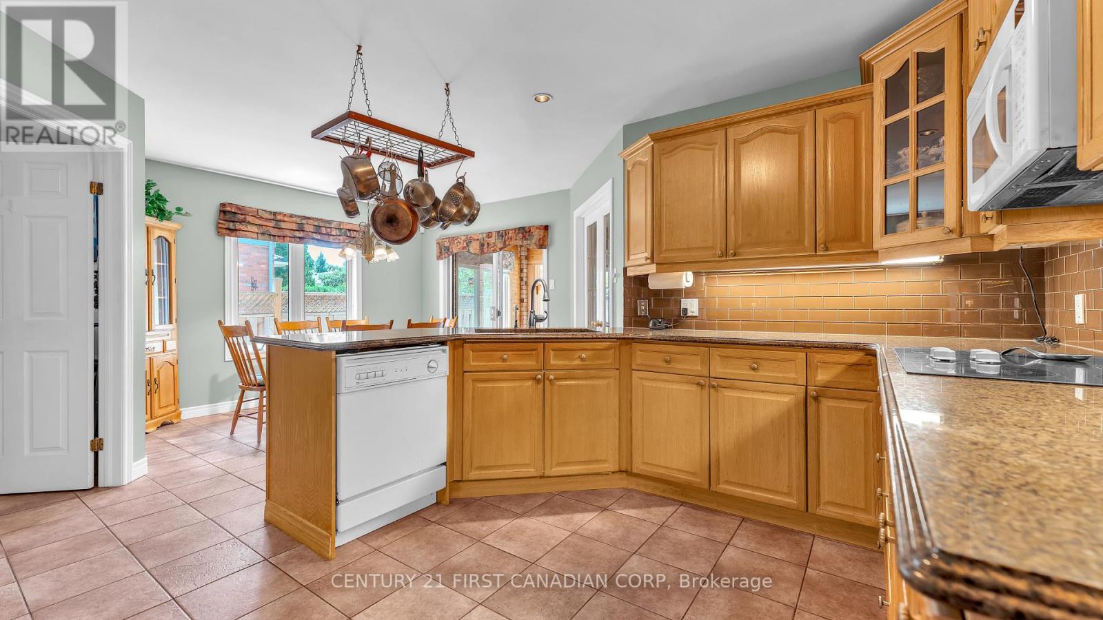 79 Wintergarden Road, London East (East A), Ontario  N5Y 5M3 - Photo 10 - X12443276
