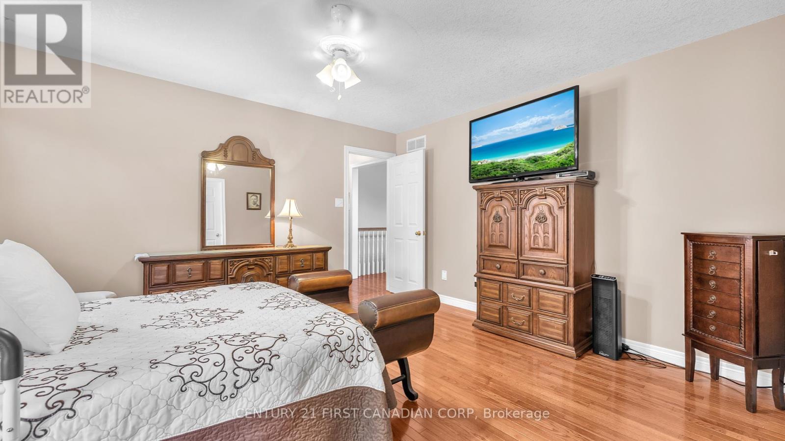 79 Wintergarden Road, London East (East A), Ontario  N5Y 5M3 - Photo 17 - X12443276